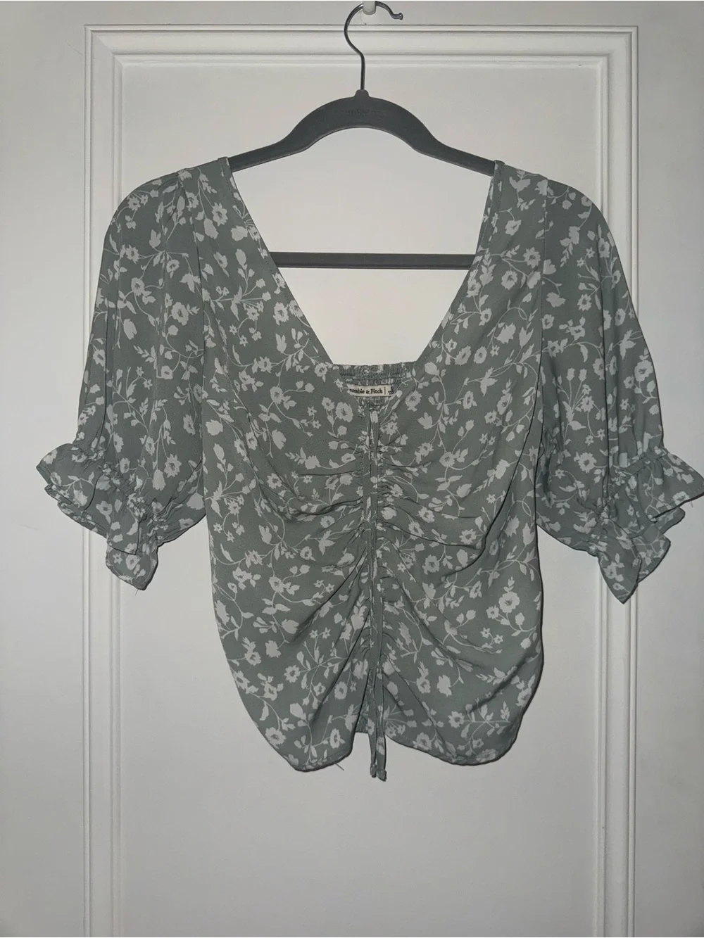 Abercrombie & Fitch Sage Green Floral Ruched Blouse